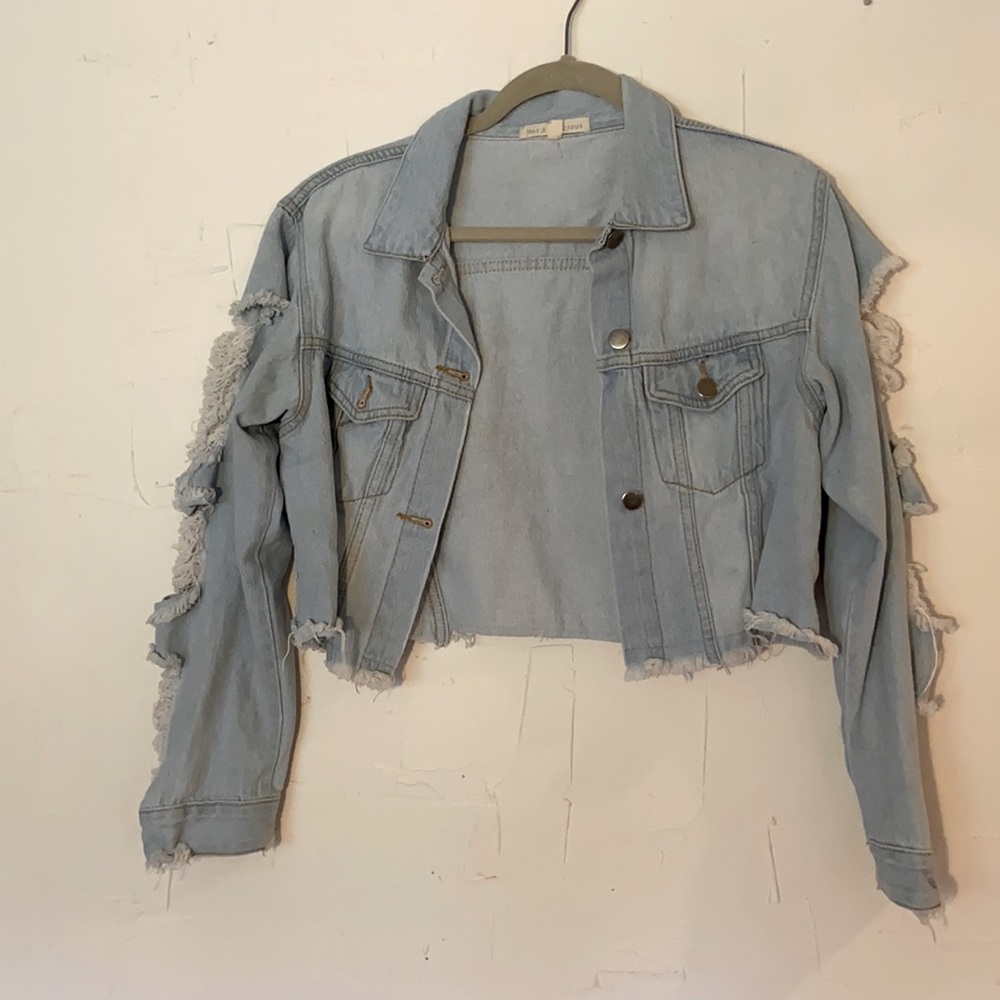 HOT & DELICIOUS | Distressed Jean jacket - Picture 1 of 6